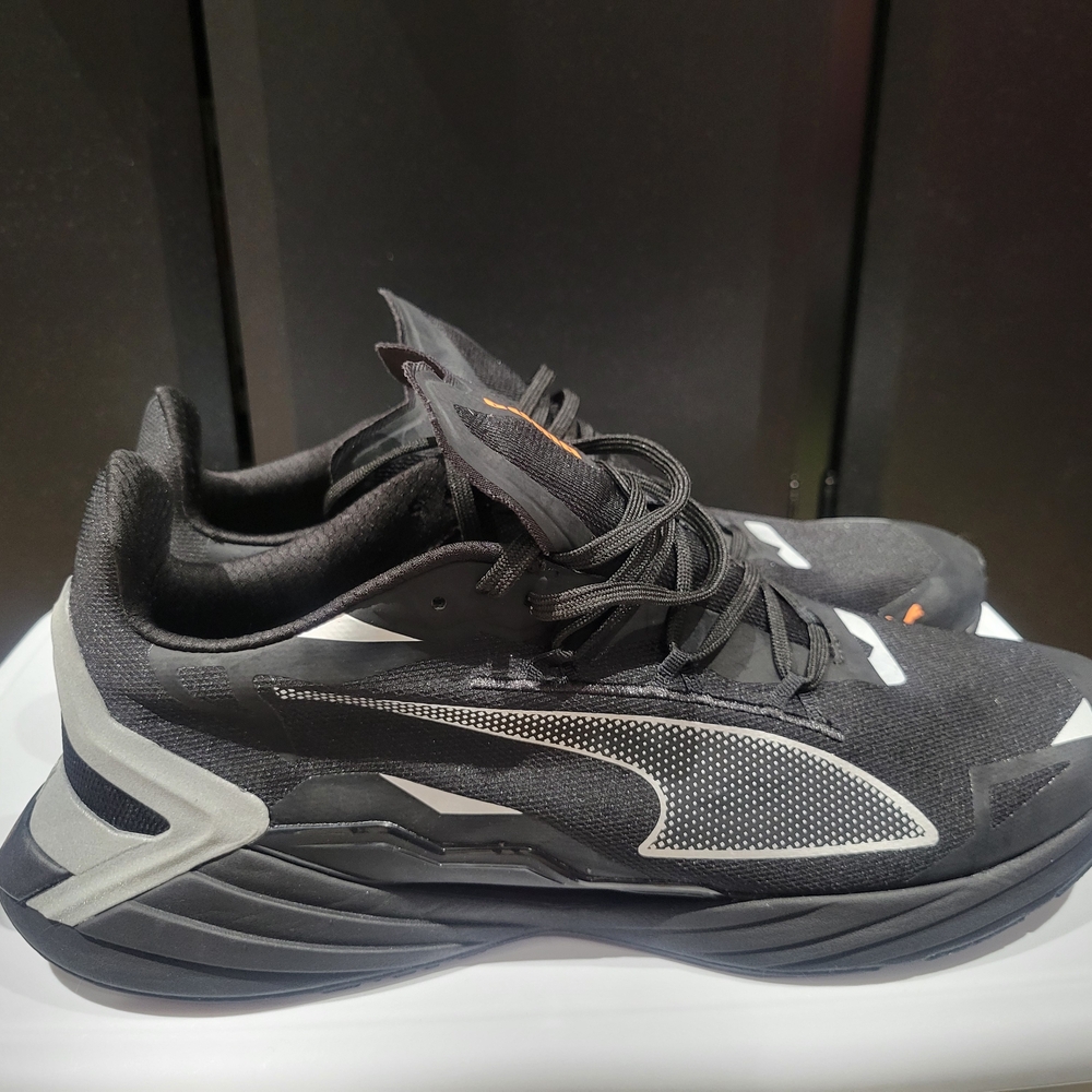 Puma UltraRide Runner ID..Black/Gray-Metallic Silver